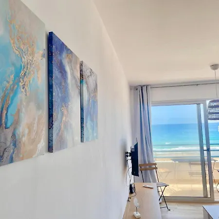 Con Bonitas Vistas Al Mar En La Playa Arenal *